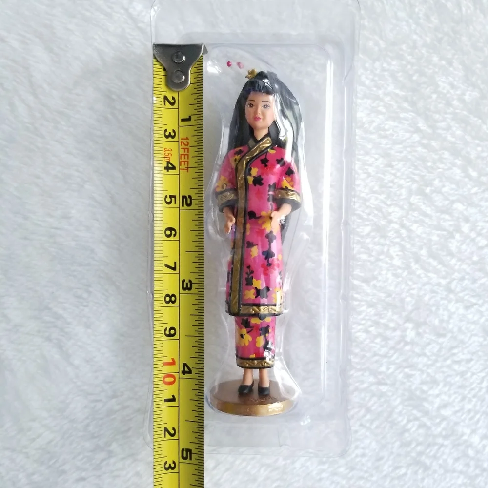 Hallmark Keepsake Ornament Dolls of the World Chinese Barbie